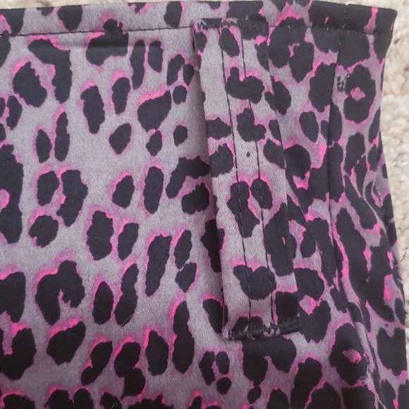 Switchblade Stilleto leopard print pencil skirt - Picture 4 of 7